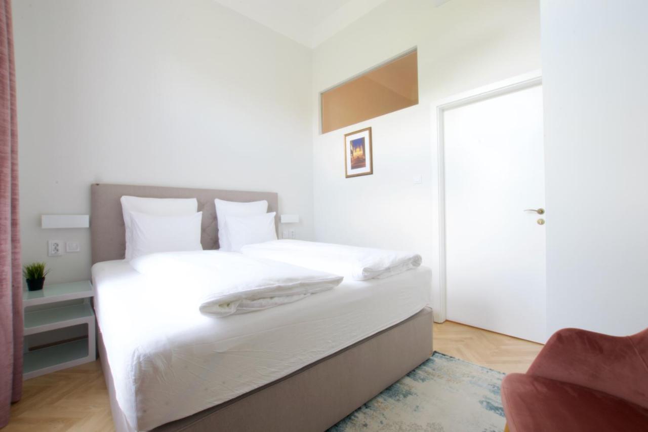 Europest Luxury Suites Budapest Eksteriør bilde