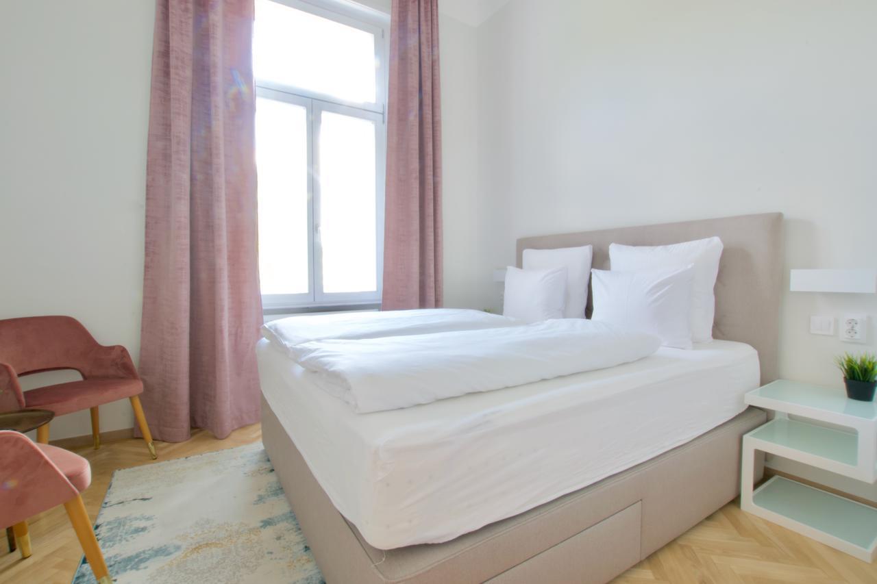 Europest Luxury Suites Budapest Eksteriør bilde